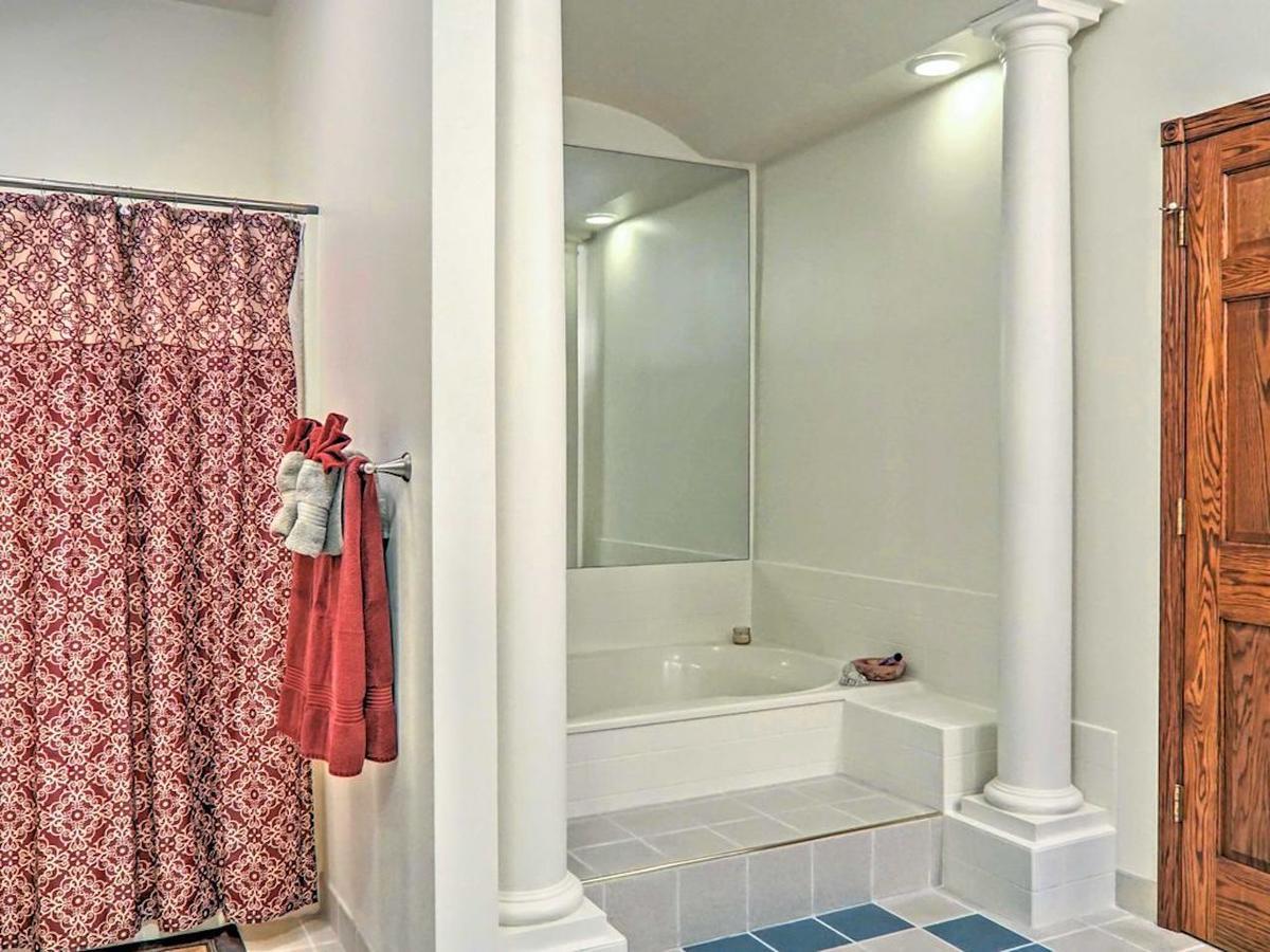 Rosberg House Bed & Breakfast Lindsborg Екстериор снимка