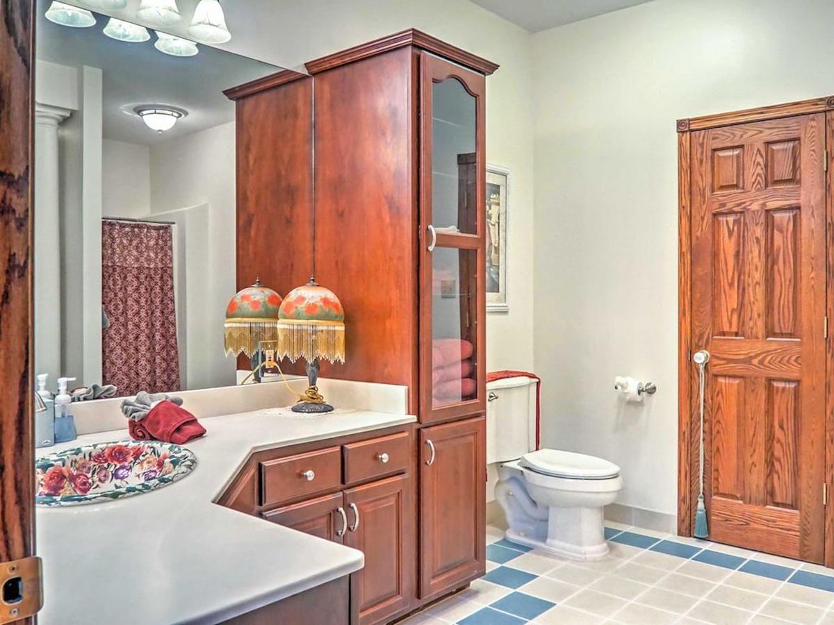 Rosberg House Bed & Breakfast Lindsborg Екстериор снимка